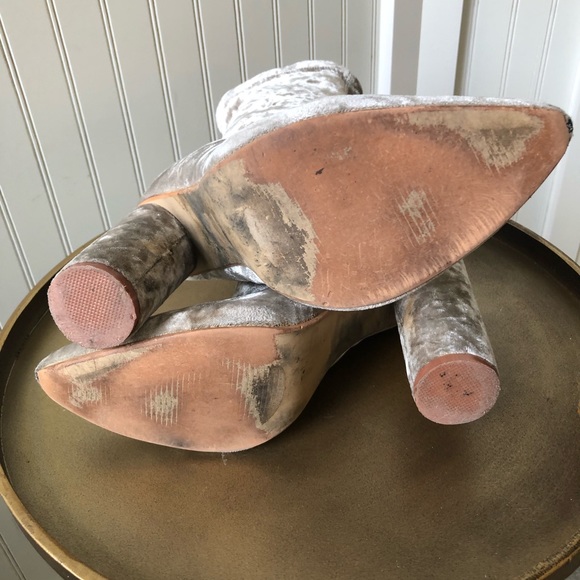 CAPE ROBBIN PAW-26 VELVET BOOTS. 8M. - Picture 8 of 8